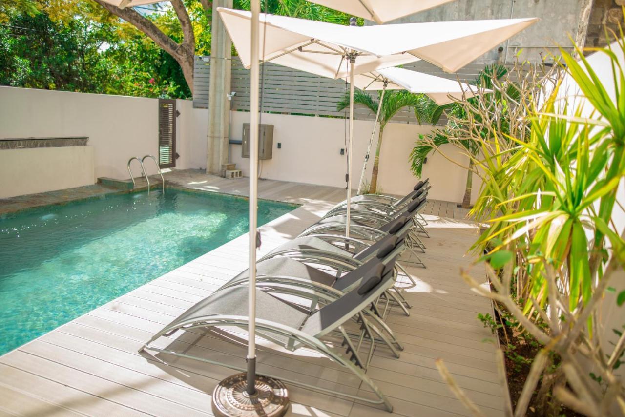 Beachcove Apartment 2 Pereybere Beach ภายนอก รูปภาพ