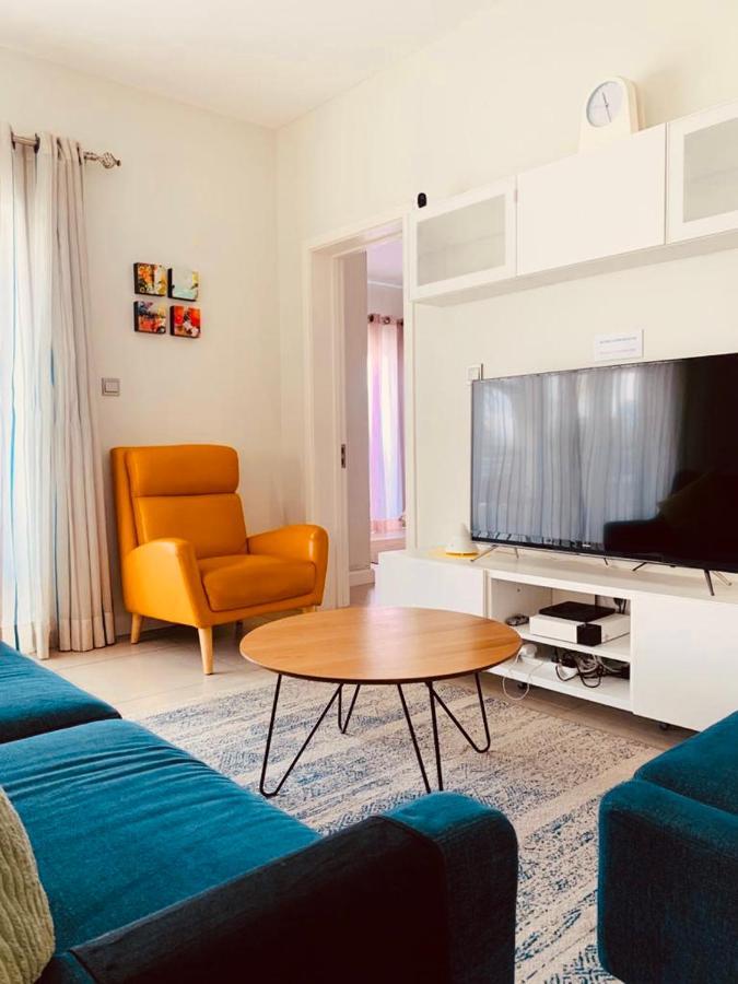 Beachcove Apartment 2 Pereybere Beach ภายนอก รูปภาพ